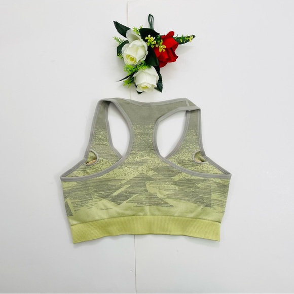 Gymshark Adapt Ombre Seamless Sports Bra - Picture 5 of 7